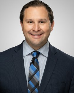 Headshot Image for Andrew Quinnette